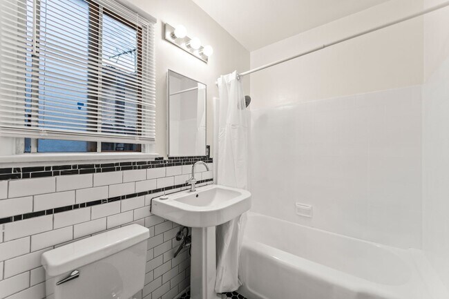 12107 W Washington Blvd unit 12109.5, Los Angeles, CA 90066 - photo 7