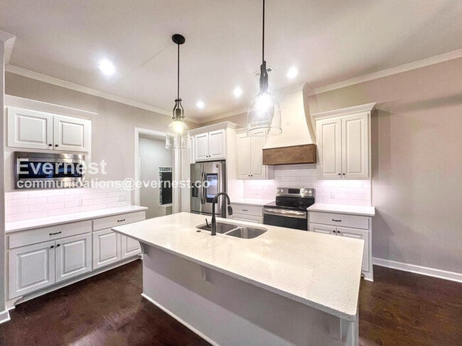 613 Creekside Cove, Bryant, AR 72022 - photo 2