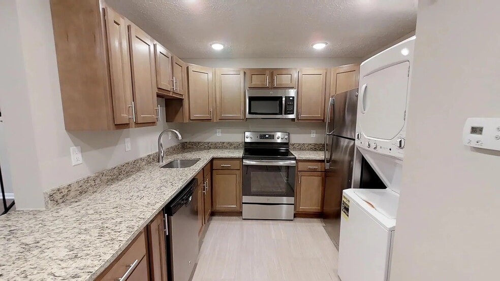 Hometeam Properties, Columbus, OH 43201 - photo 1