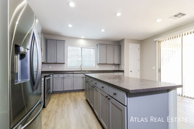 25918 N Desert Mesa Dr, Surprise, AZ 85387 - photo 6