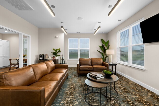 High Bluff at Creekwood Crossing | Luxury Apartment Living in Menomonee Falls, WI