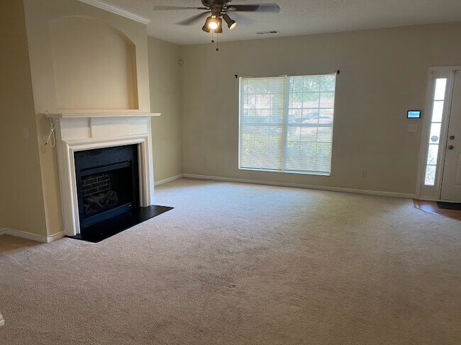 2858 Parkway Close, Lithonia, GA 30058 - photo 3