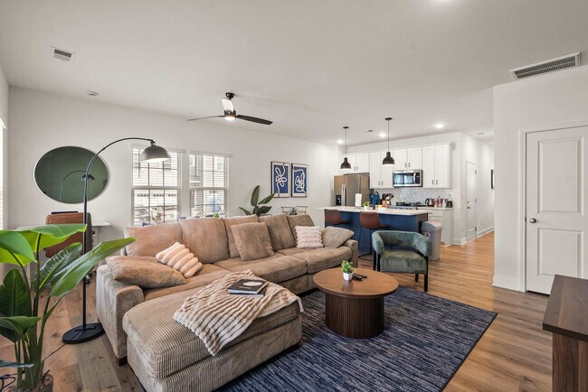 8021 Brightside Dr unit ID1284678P, Charlotte, NC 28217 - photo 4