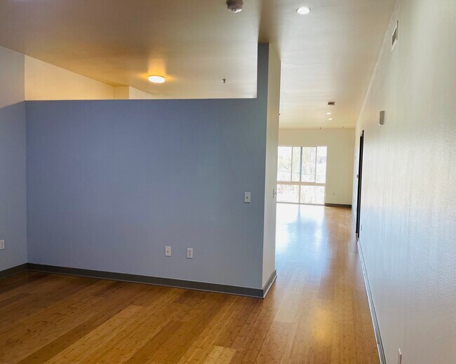 3970 N Interstate Ave unit 403, Portland, OR 97227 - photo 4