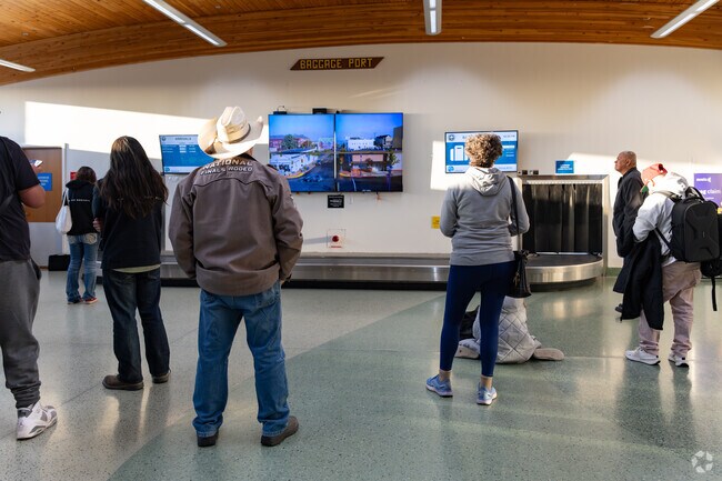 Catch a flight to or from Westwood-Vasside at the Redwood Airport.