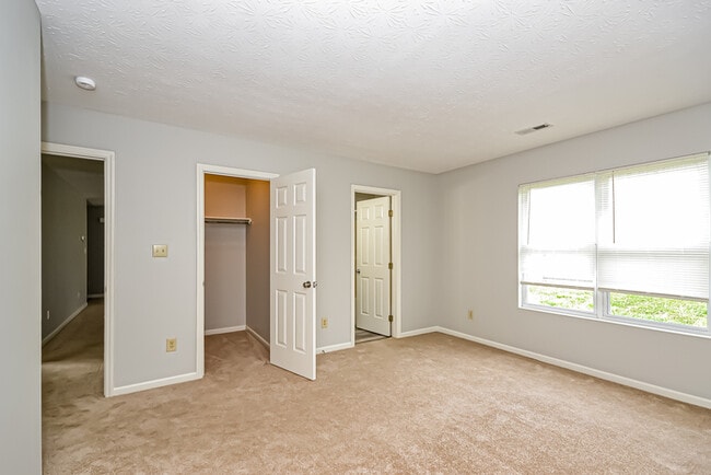 690 W Arielle Ct, Monroe, OH 45050 - photo 7