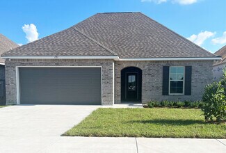 121 Pine Harvest Ln, Scott, LA 70583