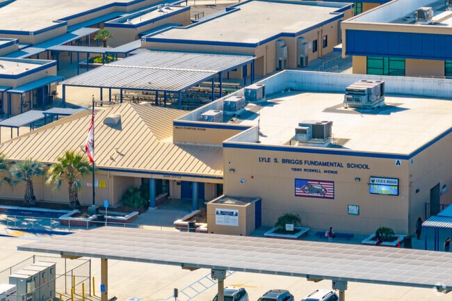 Your kids will enjoy learning in the inspring atmosphere of Lyle S. Briggs Fundamental School.