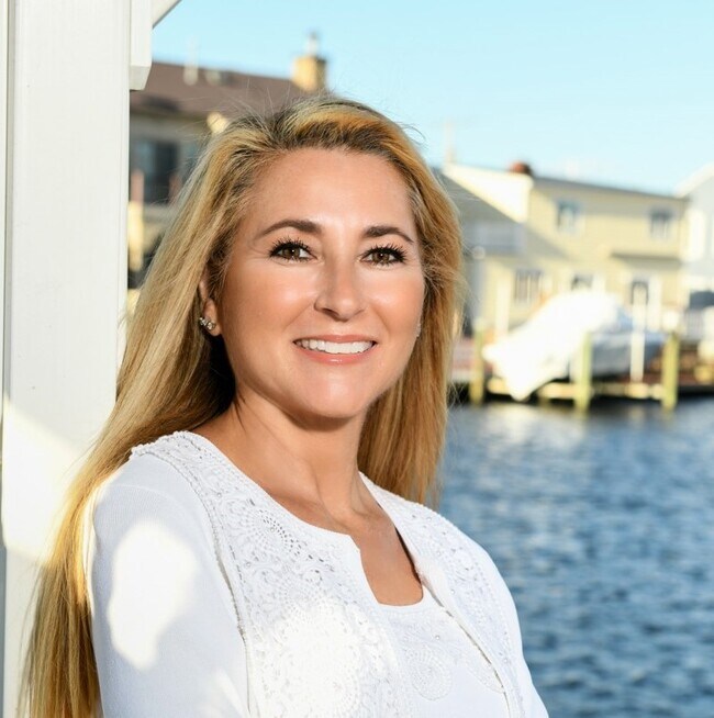 Tina Marie Connors