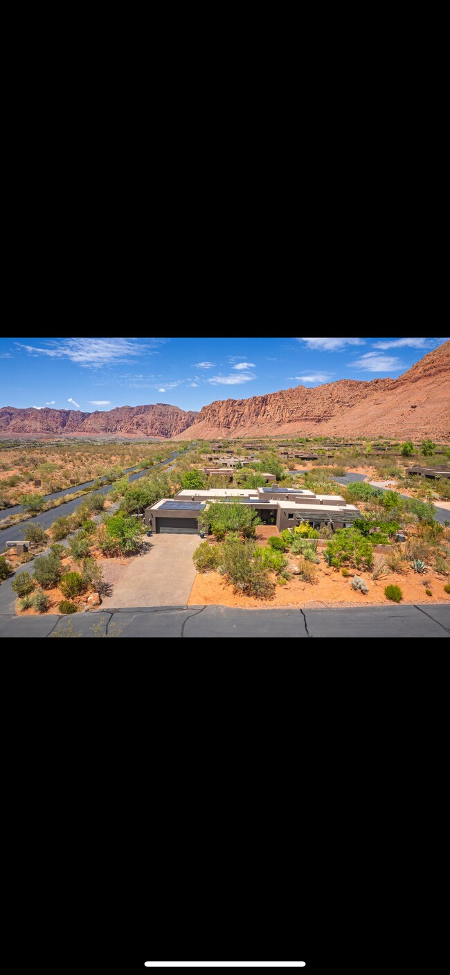 384 W Brittlebush Way, Ivins, UT 84738