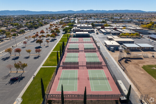 Hesperia High offers many athletic opportunities with their many sports facilities.