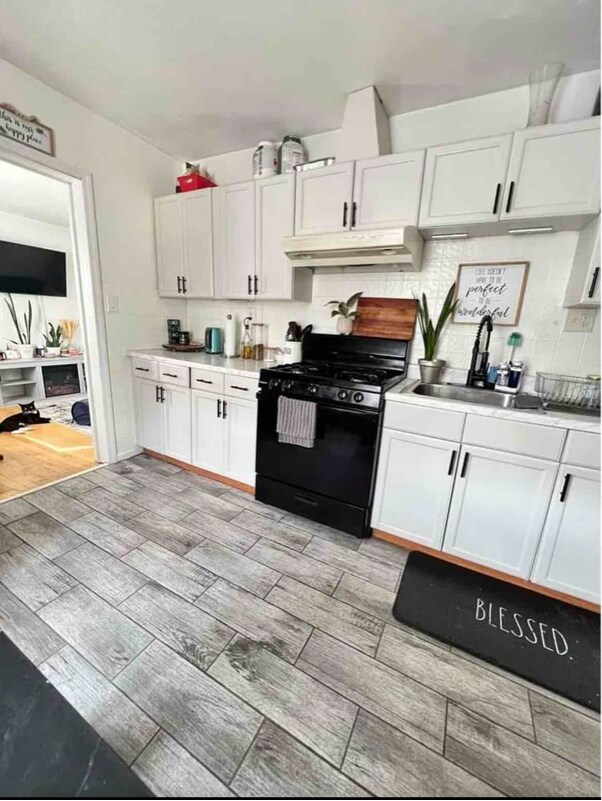 10 Maolis Ave Unit Floor 2, Bloomfield, NJ 07003