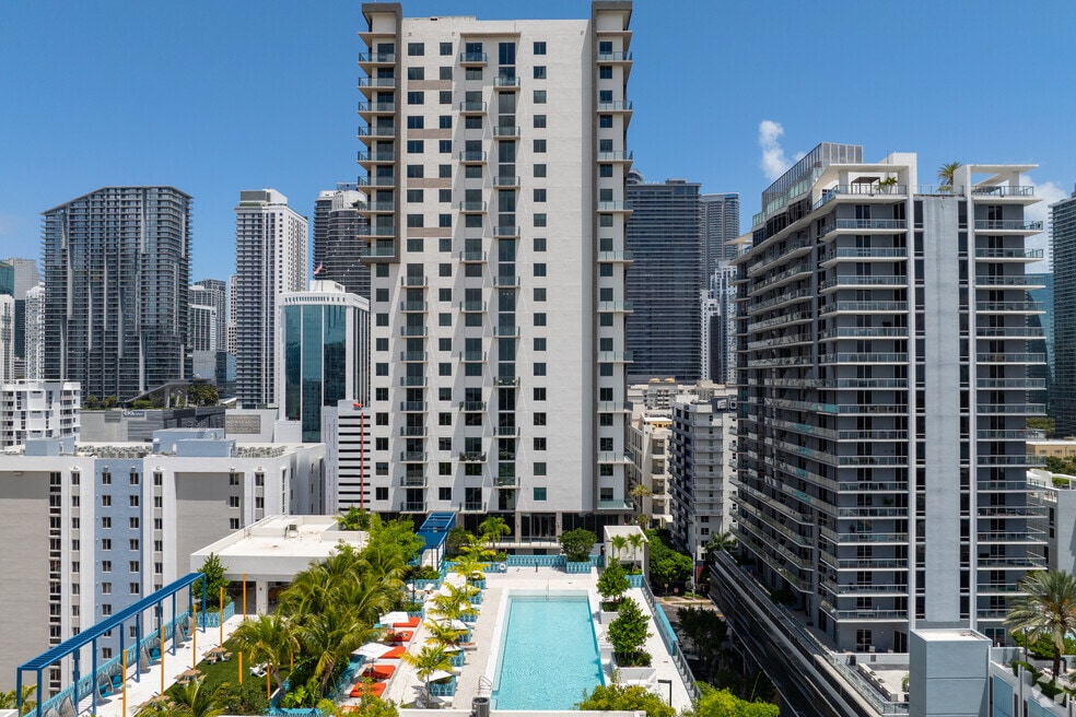 Magnus Brickell, Miami, FL 33130 - photo 1