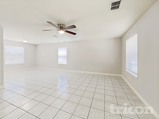 9707 Marbach Bend, San Antonio, TX 78245 - photo 3