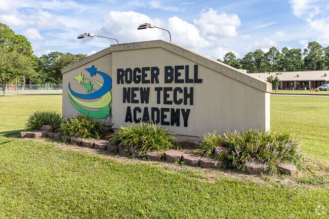 Roger Bell New Tech Academy provides education to young learners in Havelock, NC.