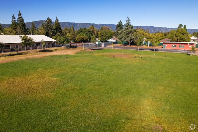 Capri Elementary School has a large multipurpose athletics field for students in San Tomas.