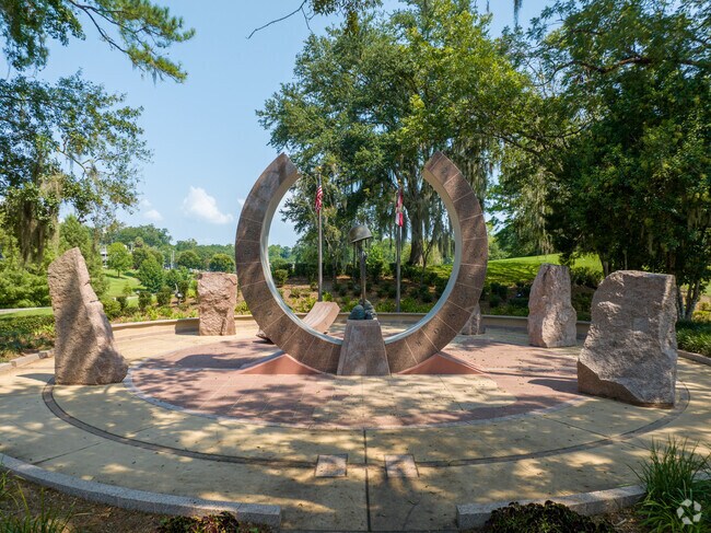 honors those who have sacrificed all for our freedom.