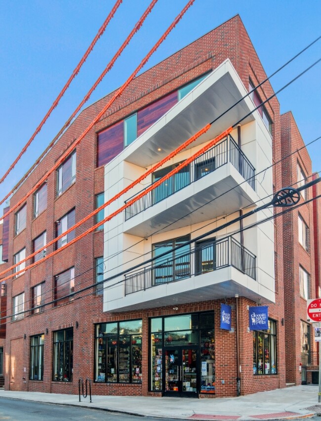 861 N 3rd St, Philadelphia, PA 19123