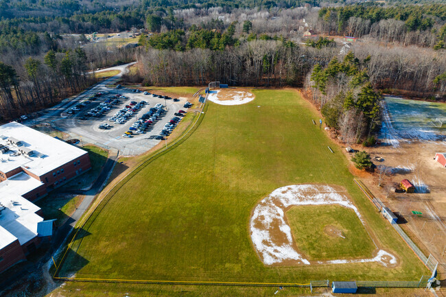 Epping High School provides a well-rounded education and promotes academic excellence.