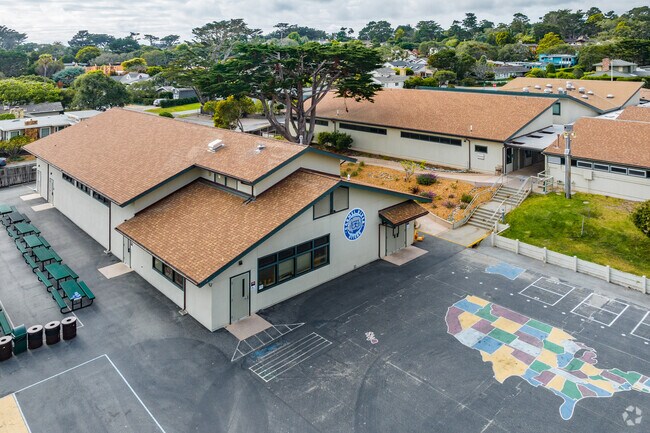 Carmel River Elementary School, Public Elementary School buildings in Carmel, CA