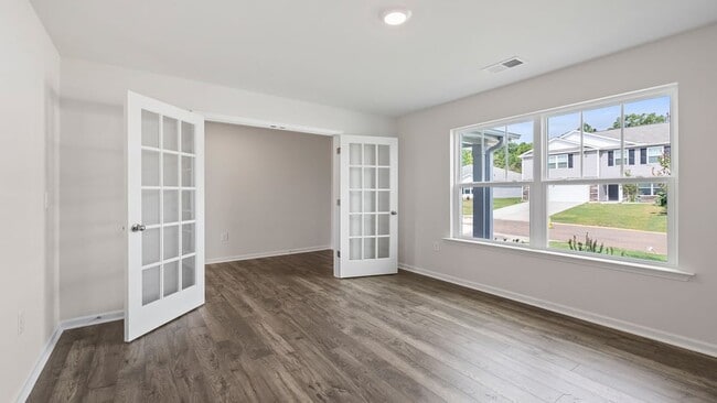 2142 Pierett Cir, Woodruff, SC 29388 - photo 3