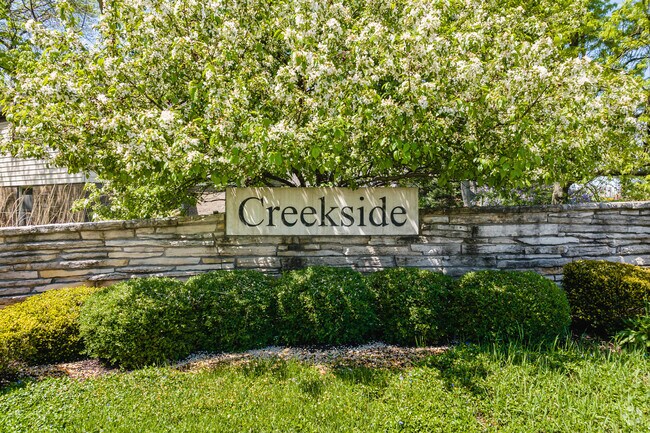 Creekside is a quaint neighborhood within the city of Rolling Meadows.