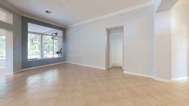 7756 Greenbrier Cir, Port Saint Lucie, FL 34986 - photo 2