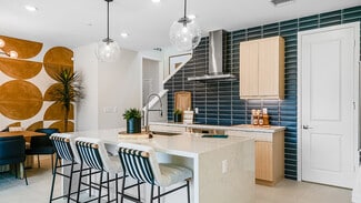 2670 Maverick Ln, Palm Springs, CA 92264