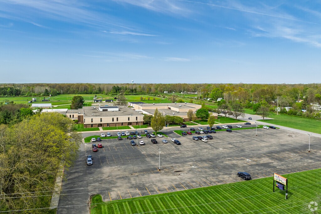 The New Standard Academy boasts an overall 4.5-star parent rating on Niche.com.