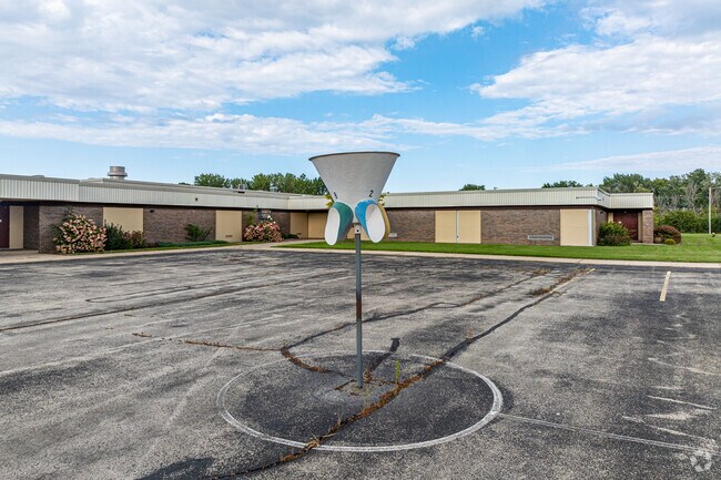 Jones Elementary School is part of the Racine Unified School District.