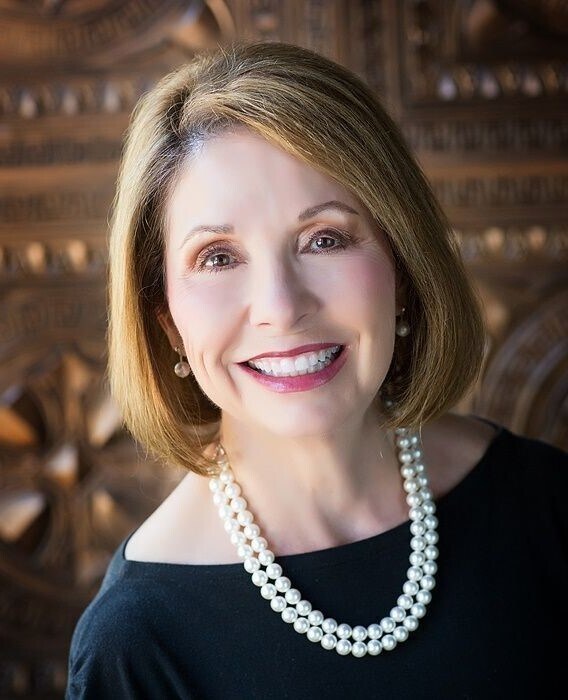 Suzette Hubbell