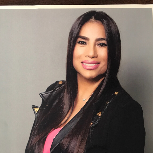 Agent Photo