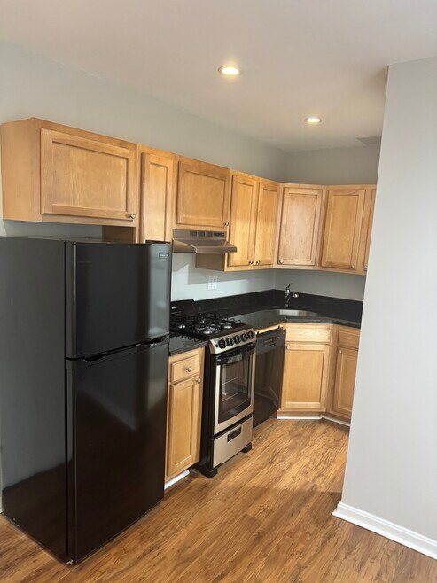 222 Hanover St, Boston, MA 02113 - photo 1