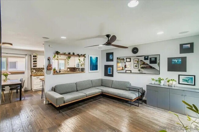 2640 Worden St unit 207, San Diego, CA 92110 - photo 2