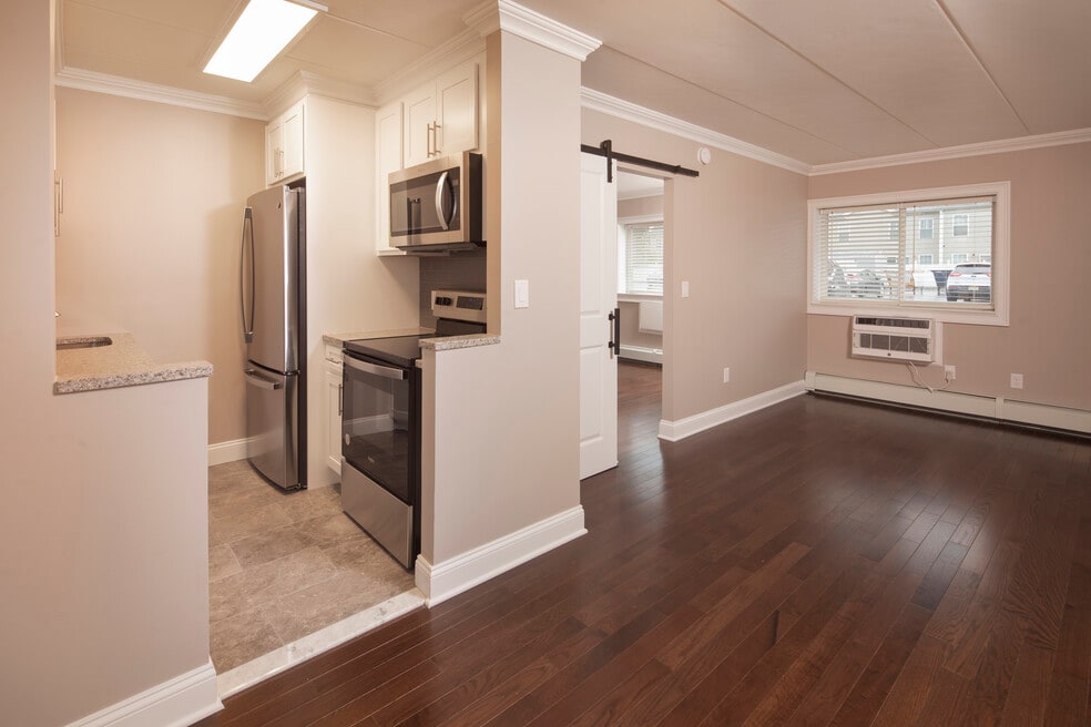 Cadillac Manor: On-Site Laundry, Heat, Hot & Cold Water Included, Cat & Dog Friendly, and On-Site..., Hackensack, NJ 07601 - photo 1