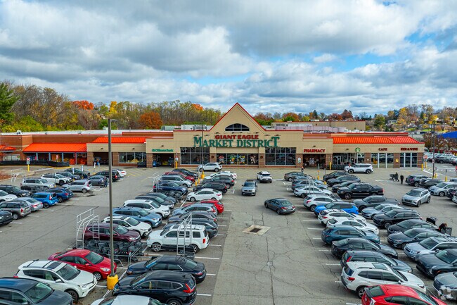 Giant Eagle provides convenient grocery shopping for residents of Upper St Clair.
