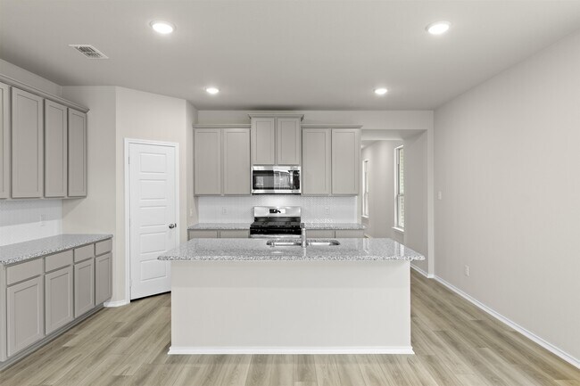 1705 Meadow Crest Dr, Aubrey, TX 76227 - photo 4