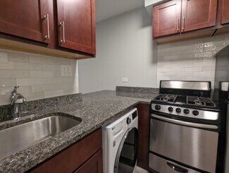 454 W Barry Ave Unit 3, Chicago, IL 60657