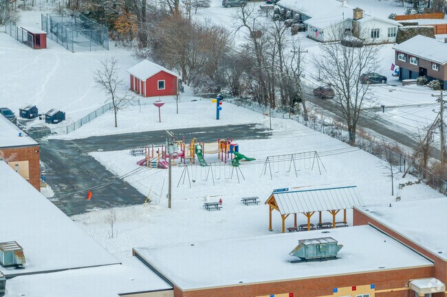 The Northeast Primary School is part of the Rutland Public Schools serving residents of Rutland, VT.