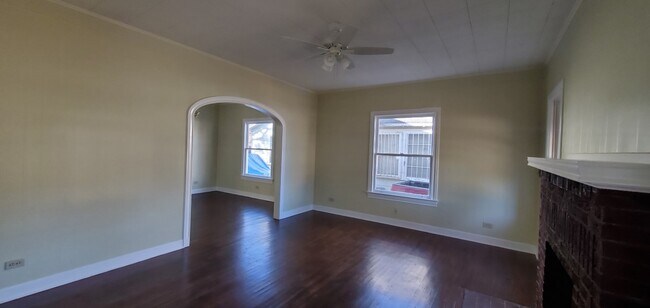 1934 Mckinley Ave unit A, San Antonio, TX 78210 - photo 5