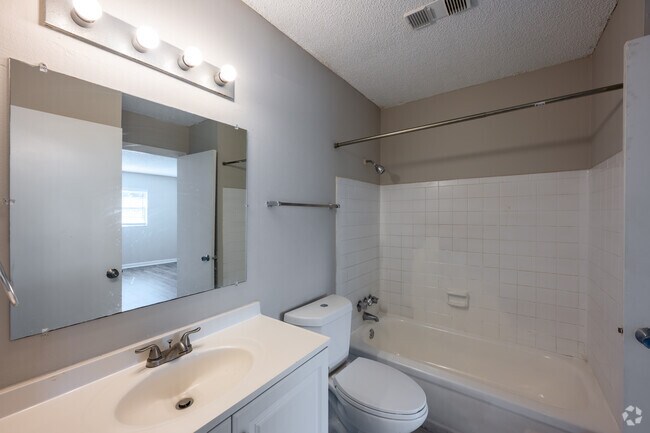 The Element at 464, Daytona Beach, FL 32117 - photo 7