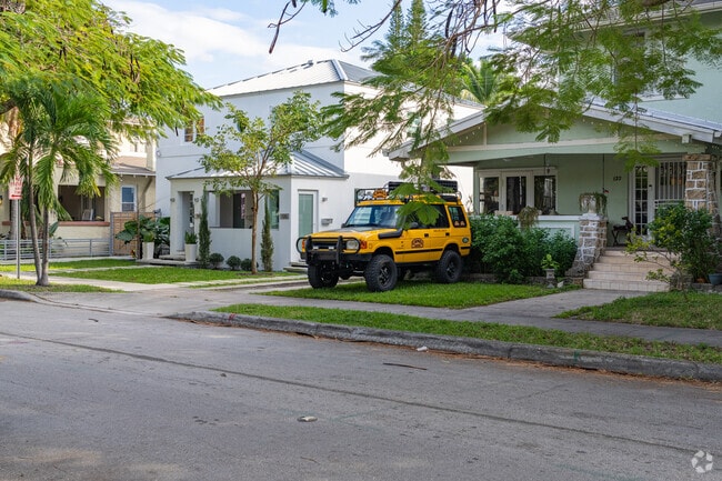 A typical sight of the beautiful row of homes found in the Design District.