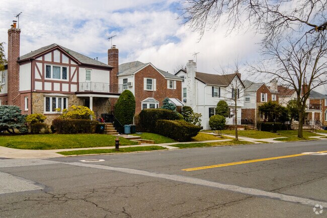 Holliswood offers some smaller home options for home-buyers.