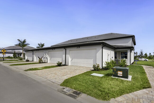 17966 Broadleaf Loop, North Port, FL 34293 - photo 4