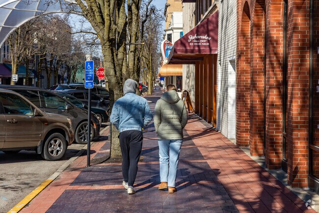 Part of the historic district, those heading downtown Columbus can stop by longstanding businesses like Zaharakos Ice Cream Parlor and Museum.