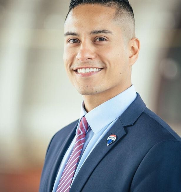 Agent Photo