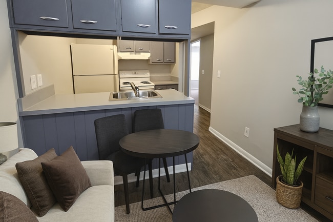 Spacious 2 bedroom 2 bath apartments in Harrison Township!, Dayton, OH 45405 - photo 3