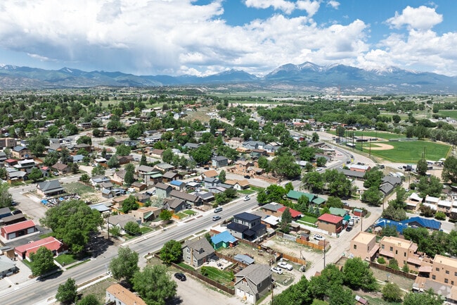 Nearly everyone in Salida has mountain views.