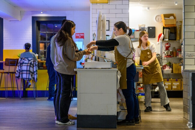 Grab a refreshing drink at Bubblebee in Mayfield.