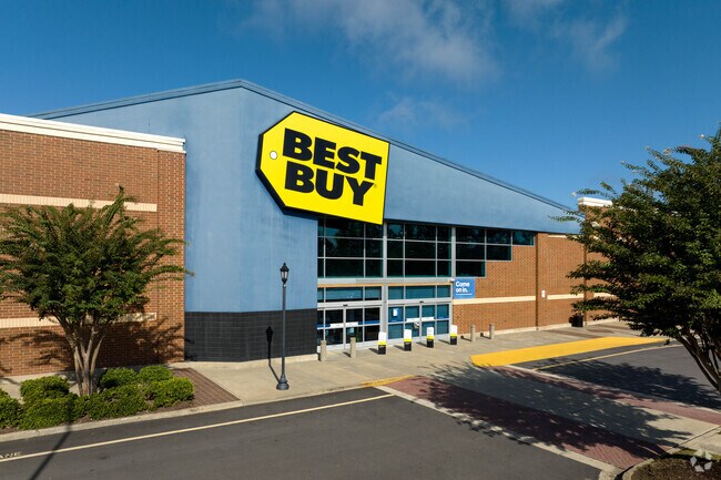 White Oak Crossing has many stores including Best Buy in Southwest Wake County.